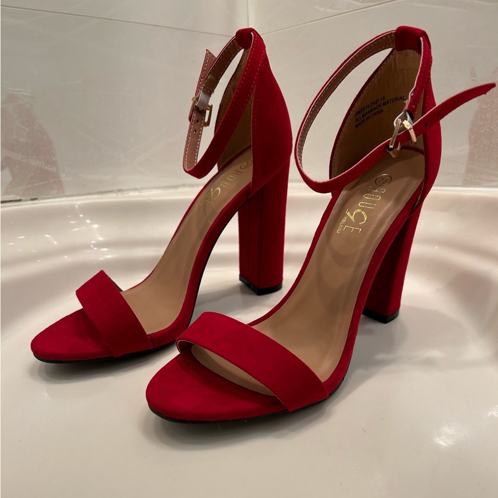 ⭐️Open toe Rouge Red Heels❤️